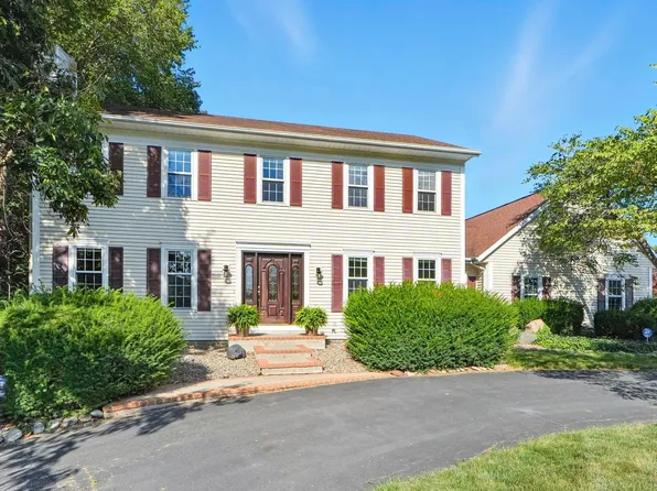 805 Hickory Ln, Ossian, IN 46777