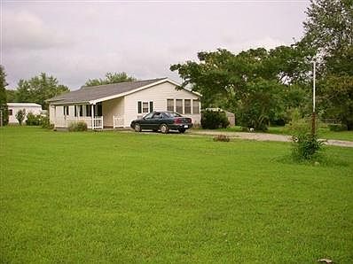 2nd image of 11906 Hickory Trl