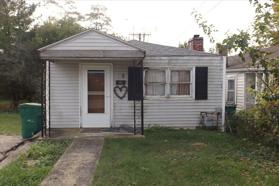 1st image of 17 N Buckles Ave