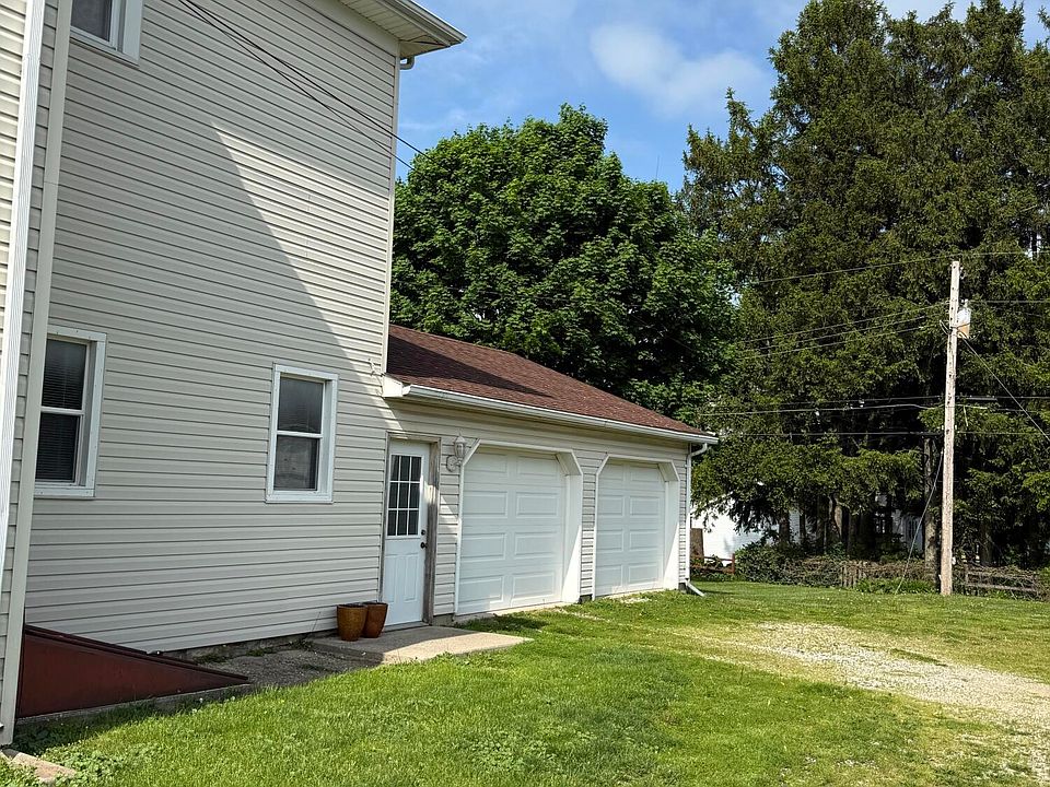 2nd image of 756 Spruce Ave