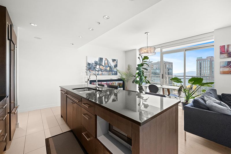 Vancouver Condominimum for rent - 2 Bedrooms — photo 9