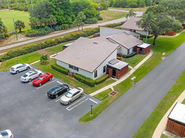 8070 SE Villa Circle #A, Hobe Sound, FL 33455