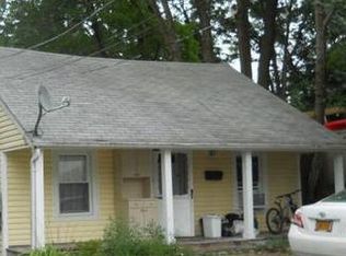 35A N Maryland Ave, Port Washington, NY 11050