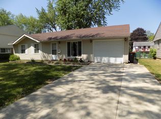 208 Villa Rd, Streamwood, IL 60107