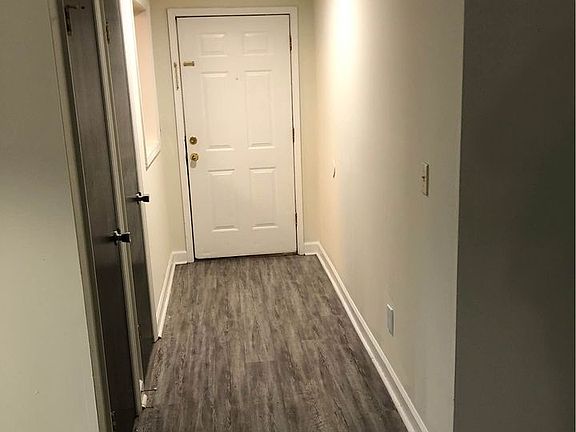 2nd image of 290 Appleby Dr APT 171