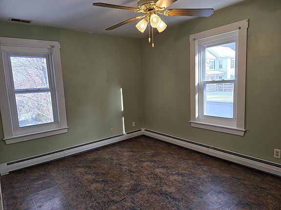 5th image of 147-9 Laurel St
