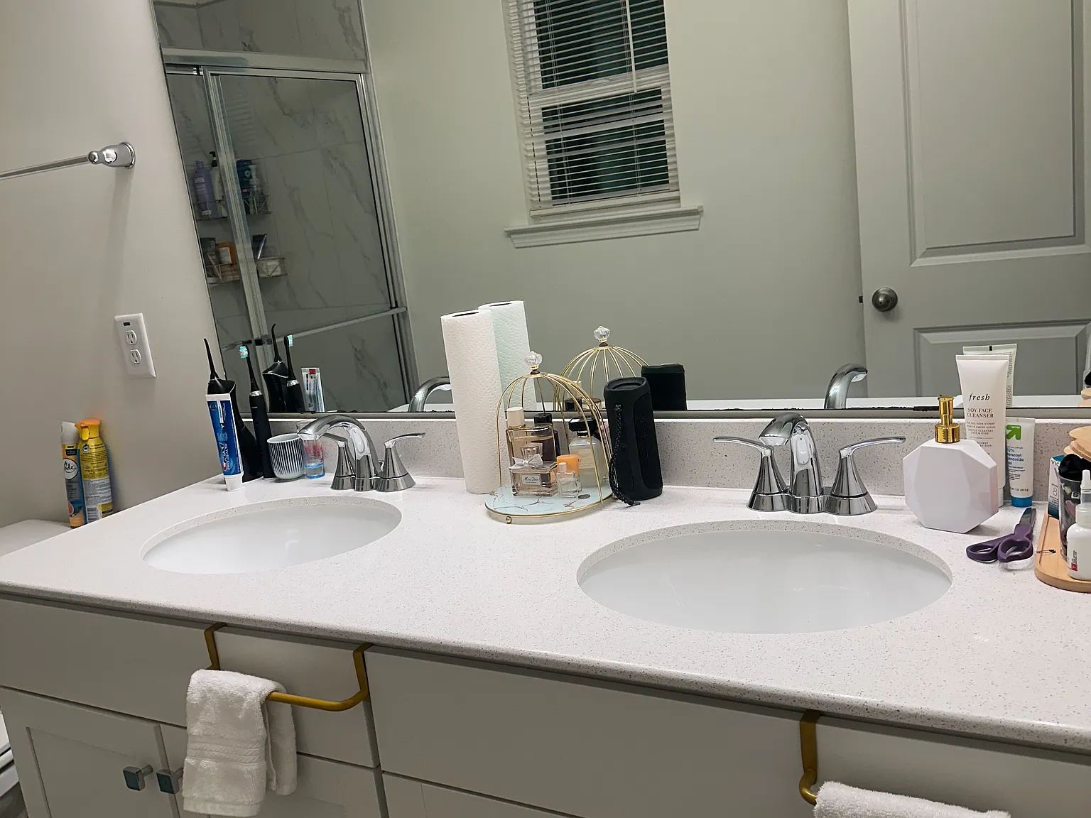 3 bed, 2.5 bath, 1368 sqft, $2,000 — Photo 2