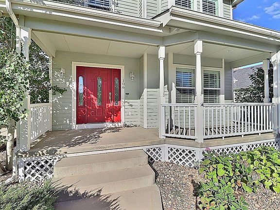 4th image of 1106 Crescent Dr