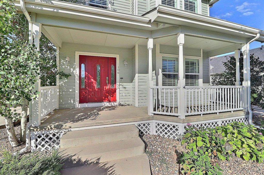 1106 Crescent Dr