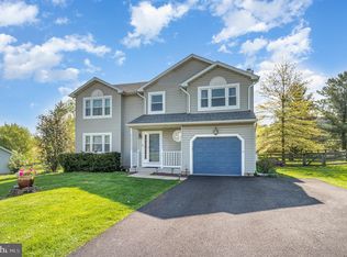 20 Coupler Dr, Stewartstown, PA