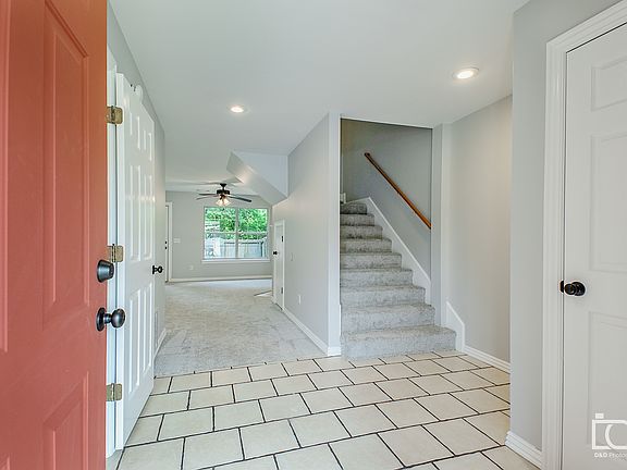 4th image of 826 W Peachtree Dr