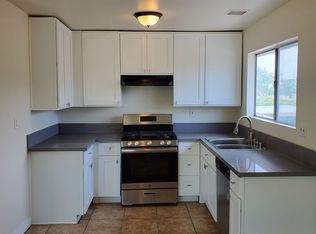 1116 Oxford Dr #4, Redlands, CA 92374