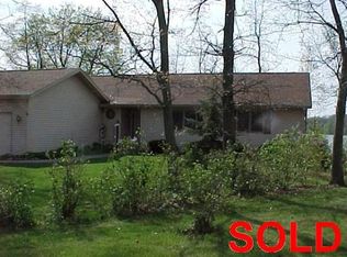 3617 Bay View Dr, Allegan, MI 49010