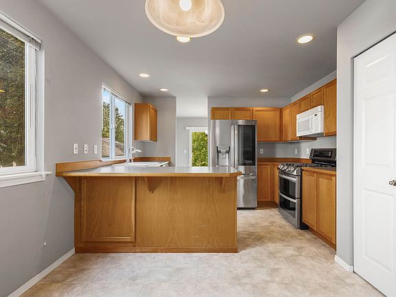 5th image of 14213 26th Ave W #A