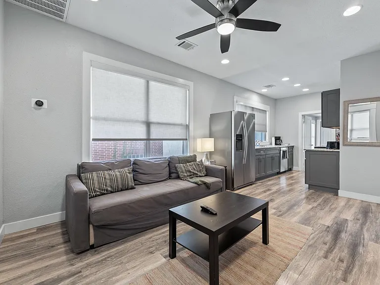 412 Drew St #2 — Photo 1