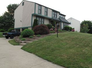 917 Summit Dr, Wexford, PA