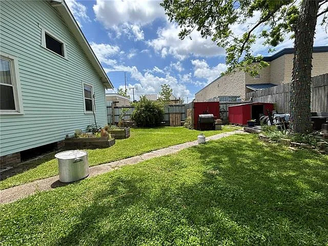 116 Colby St — Photo 23
