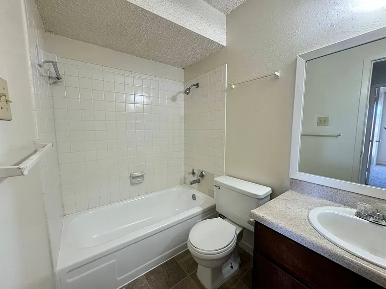 4308 Lake Rd — Photo 26
