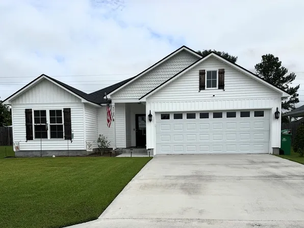3703 Deidra Miller Cir, Valdosta, GA 31605