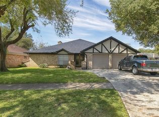 4402 Ponca St, Pasadena, TX 77504