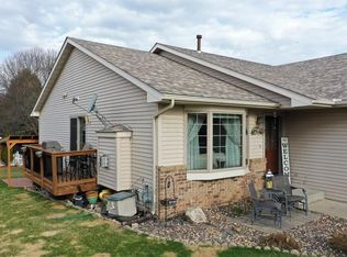 1653 Southridge Rd, River Falls, WI 54022