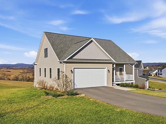 3rd image of 5207 Country Meadow Dr
