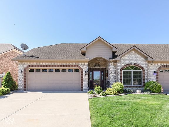 5th image of 7746 Rosa Dr