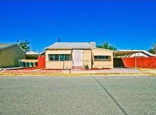 933 Vista Way, Colton, CA 92324