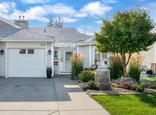 319 E De Foras Close NW, High River, AB T1V1R2