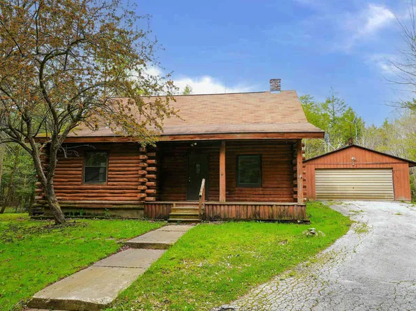 13130 White Cedar Rd, Two Rivers, WI 54241