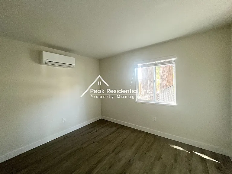 Gardenside Apartments — Photo 9