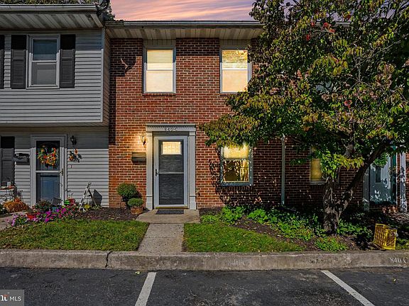 2nd image of 840 Lisburn Rd APT C
