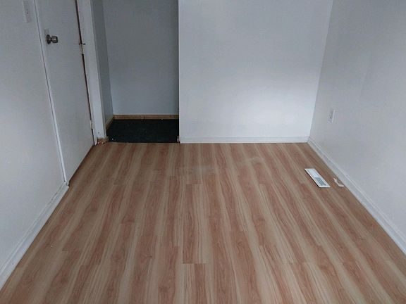 3rd image of 246 9th St #1