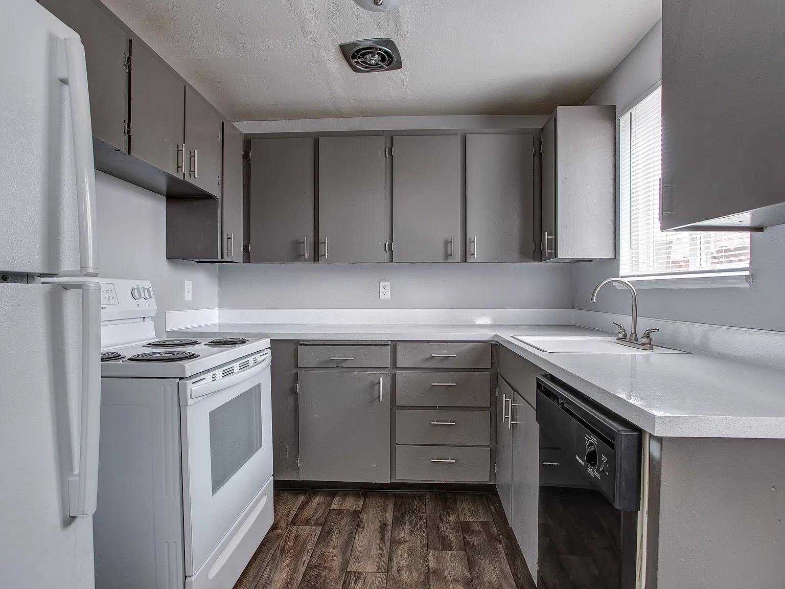 Shenandoah Gardens Apartments — Photo 2