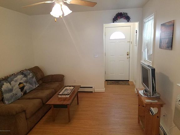 3rd image of 217 Hiering Ave #A7