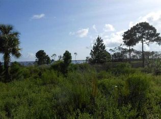 10 Stanford Rd, Gulf Breeze, FL 32563