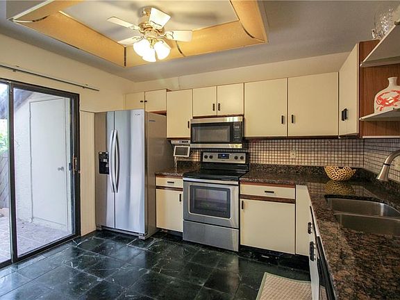 4th image of 4040 Corkwood Ct