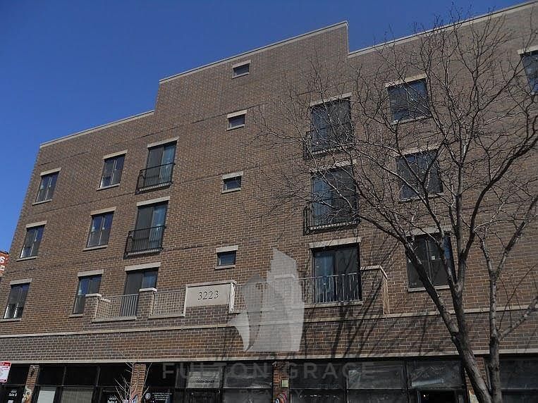 1st image of 3223 N Sheffield Ave APT 10