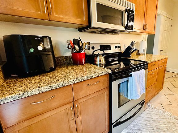 5th image of 6324 Jacksonville Rd