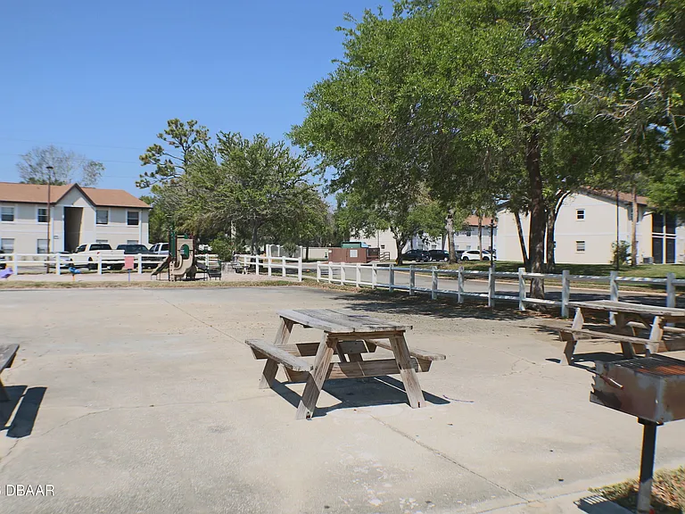 411 Banana Cay Dr #C — Photo 28