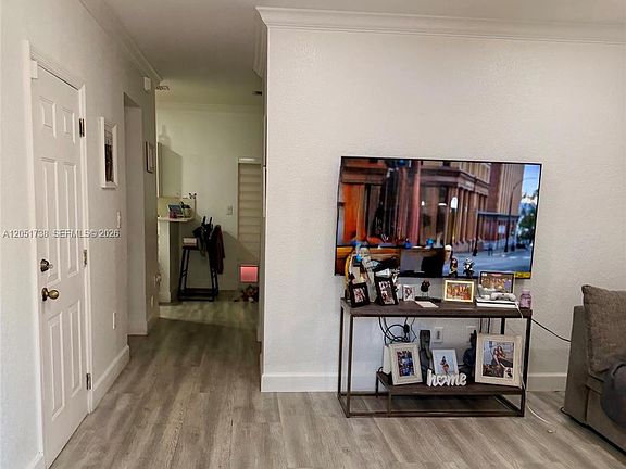 2nd image of 4149 NE 26th St