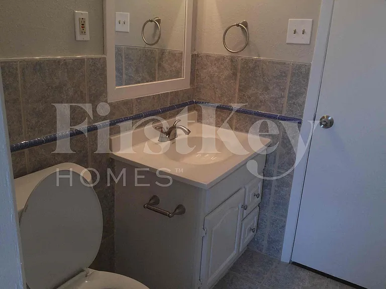6318 Songwood Dr — Photo 12