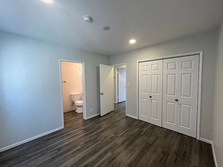 12323 Texas Ave — Photo 17