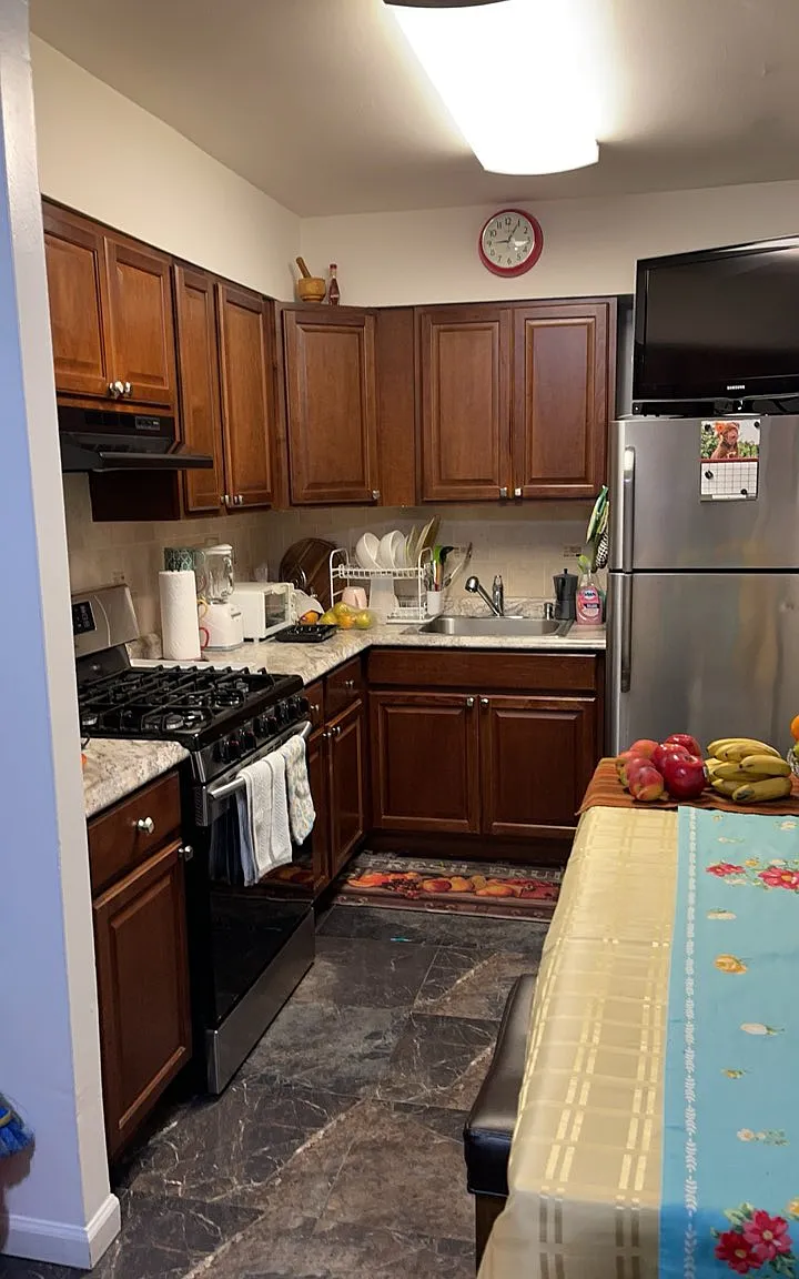 7012 Avenue U — Photo 1