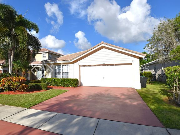 2nd image of 7570 NW 70th Ave