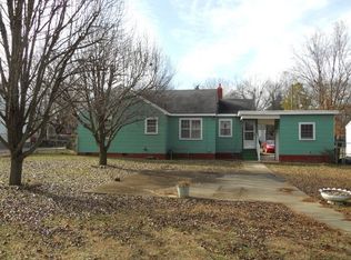 319 Vine St, Athens, AL 35611