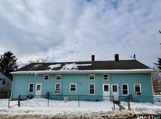 41 Grove St #45, Moosup, CT 06354