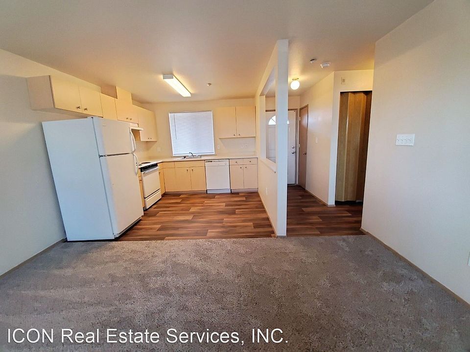 1st image of 8819 Pacific Ave #7492282