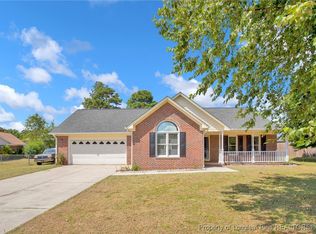 409 Sparrow Dr, Fayetteville, NC 28306