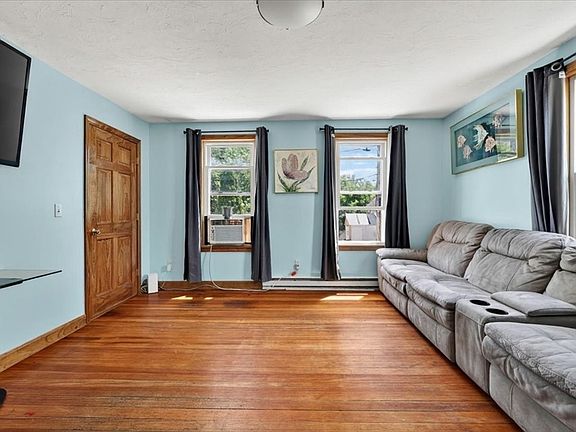 3rd image of 3 Church Ave
